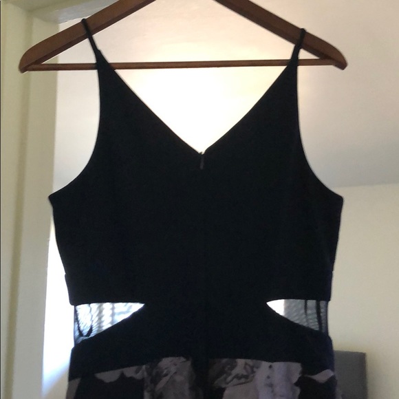 Evening Gown - Picture 4 of 5